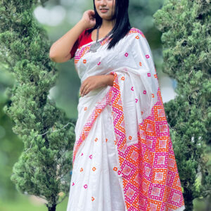 প্রিমিয়াম রেশম সিল্ক সাদা শাড়ি | ব্লাউজ পিস সহ